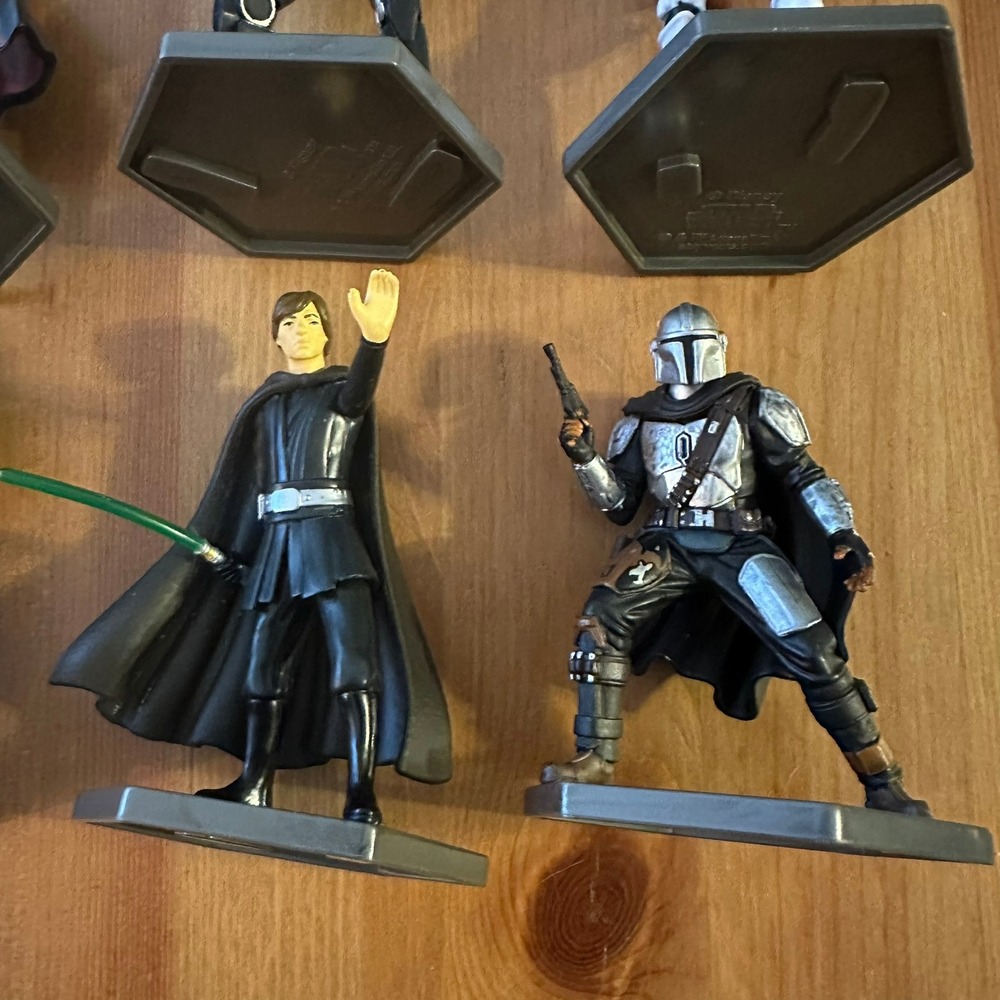 Disney Star Wars The Mandalorian Toybox Action Figure Set of 8 Luke Boba Fett - Picture 3 of 11